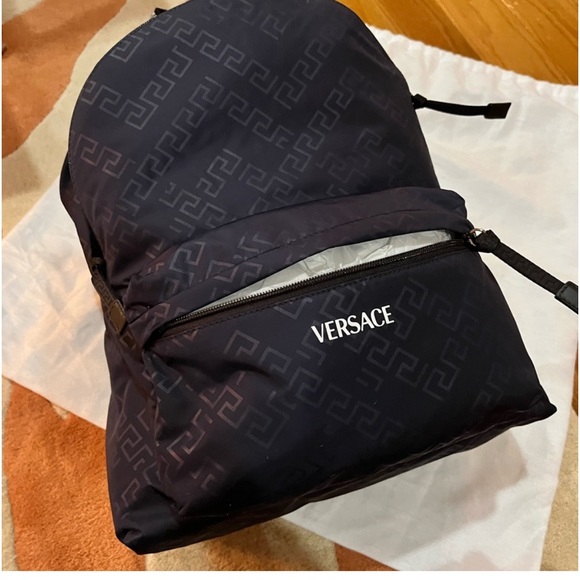 Versace backpack - Picture 2 of 8